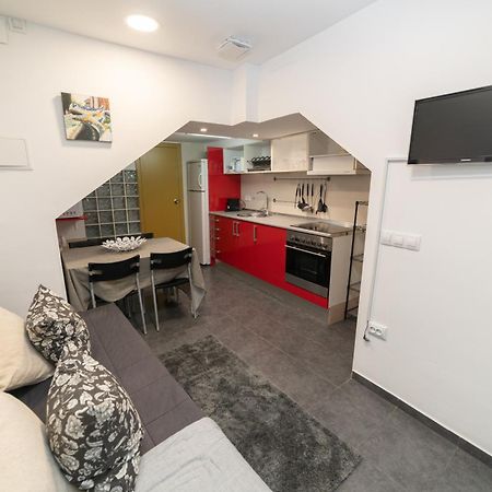 Barcelona Apartment Near Park Guell Exterior photo